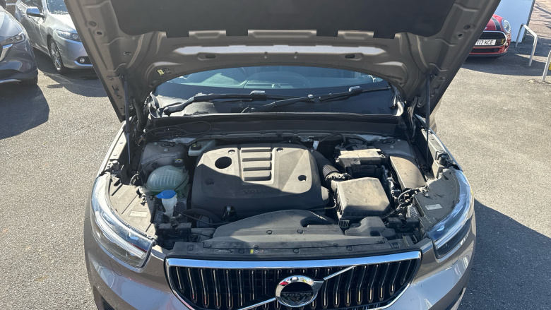 Volvo Xc40 2.0 D4 [190] Inscription Pro 5dr AWD Geartronic Diesel Estate